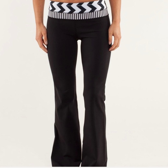 lululemon athletica Pants - Lululemon Groove Black Arrow Stripe Flare Leg Pant